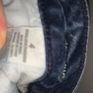 Size 4 American Eagle dark blue skinny jeans